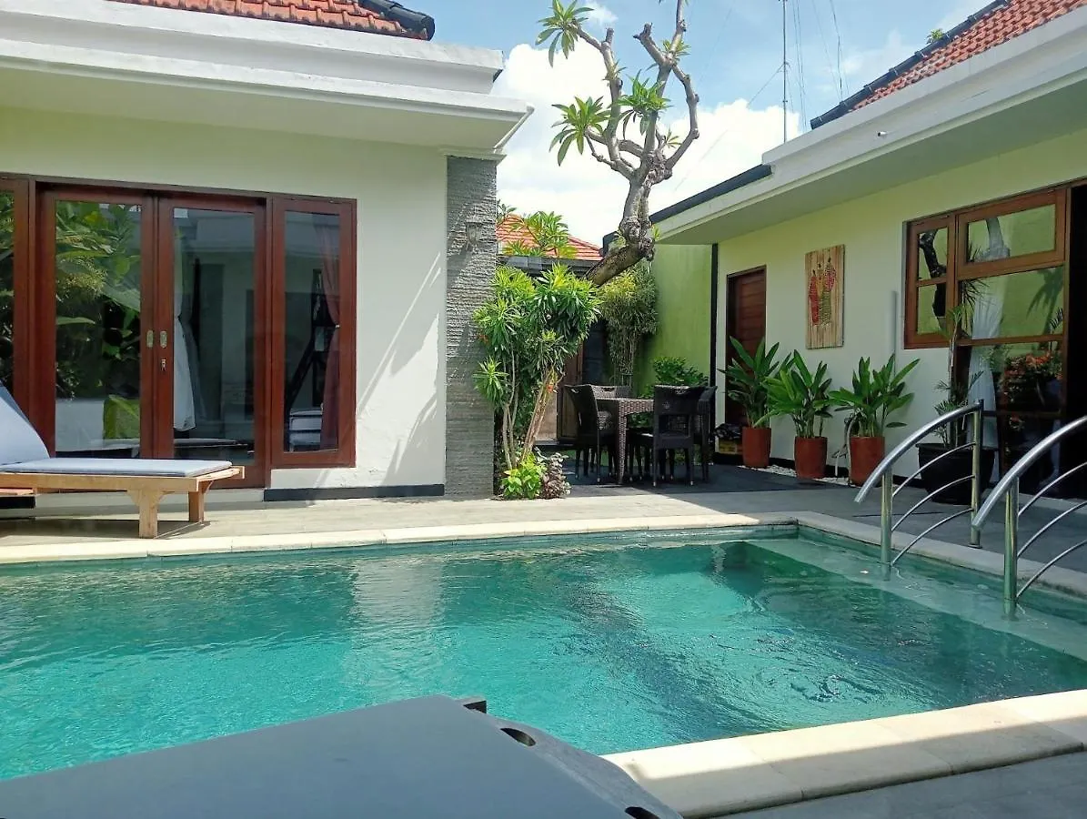 Villa Vino - Legian - 3 Bedroom, 3 Bathroom Private Villa Seminyak